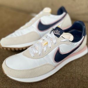 NEW Nike Waffle Trainer 2 SE in White/Midnight Navy/Pink Glaze